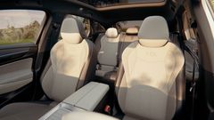 För första gången i en Volkswagen kan framsätena som tillval fås med adaptiva Climatronic-säten.