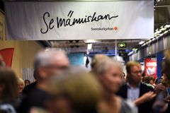 På Svenska kyrkans Se människan-scen blir det i år inte bara författarsamtal utan också seminarier. Foto: Magnus Aronson/IKON.