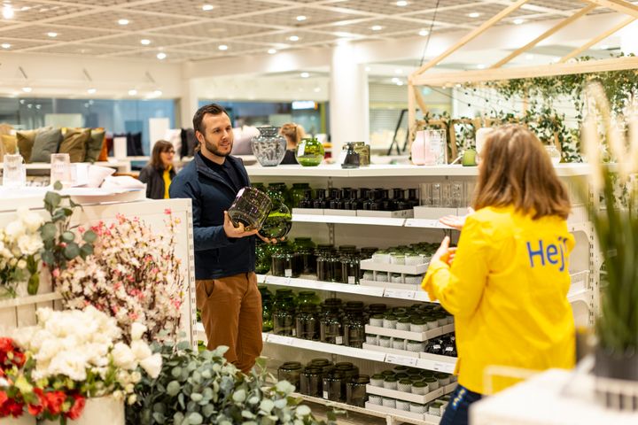 Idag den 7 april öppnar IKEA sin första citybutik någonsin i Sverige på Triangelns köpcentrum mitt i Malmö. Med ett brett utbud av hållbara och väldesignade heminredningsprodukter till ett bra pris mitt i stan vill IKEA komma närmare ännu fler av Malmöborna.