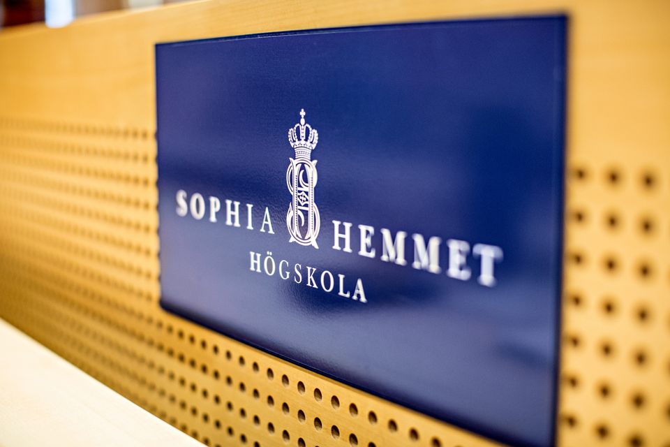 Sophiahemmet Högskola, skylt