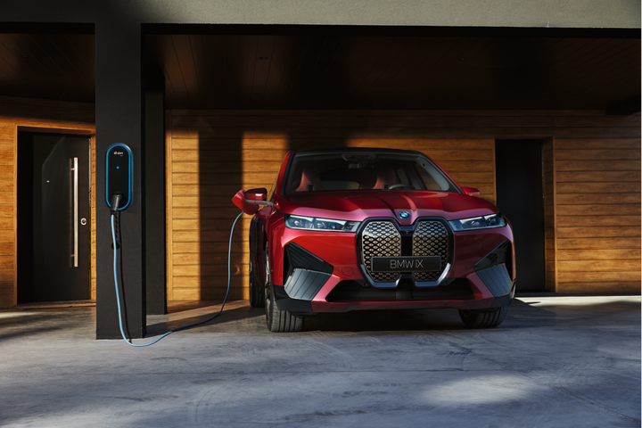 BMW Group kan i och med det nya samarbetet med E.ON erbjuda kunder en helhetslösning inom elektrisk mobilitet. Foto: BMW