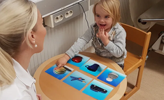 Screening för språkstörning hos barn kan tidigareläggas enligt en ny forskningsstudie på Akademiska sjukhuset. Idag görs screeningen på barnavårdscentraler vid 3 eller 2,5 års ålder.