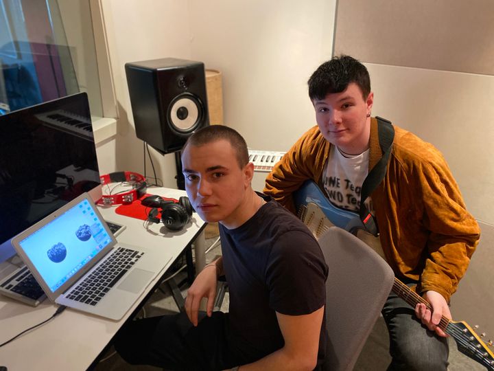 Eskil Zakrisson och Anton Lassis Sundberg är elever på Rytmus Örebro. Fotograf: Daniel Hambre. Fotorättigheter: Får publiceras i redaktionella sammanhang.