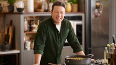 Jamie Olivers nya serie om att laga mat på det man har i skafferiet kommer inom kort.