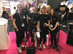 Elever på NTI Mediagymnasiet Göteborg som filmteam under gymnasiedagarna för GR