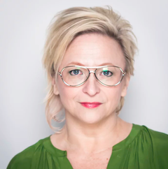 Helena Karjalainen från Eskilstuna är utsedd till Årets Glasögonbärare 2017