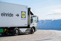Lidl Sverige och Einride accelererar elektrifieringen av transporter.