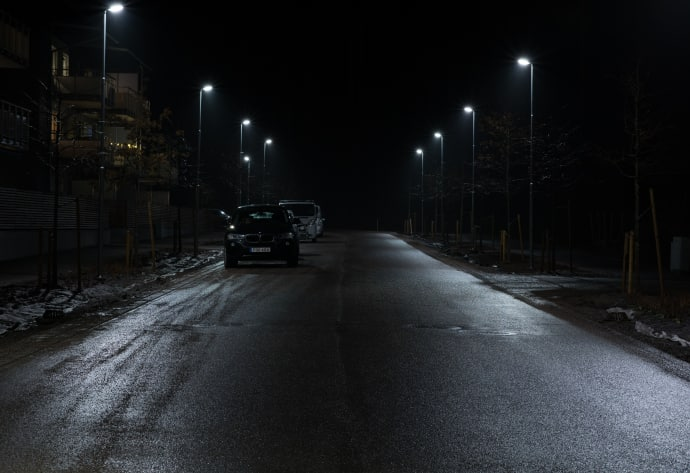 En för stor kontrast mellan ljus och mörker skapar ljustunnlar och ökar känslan av otrygghet.