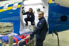 Sjuksköterskor anställda vid Region Uppsala, med specialistutbildning inom IVA eller anestesi är klara som Flightnurse och redo för operativ driftstart vid beredskapsbasen på Arlanda.