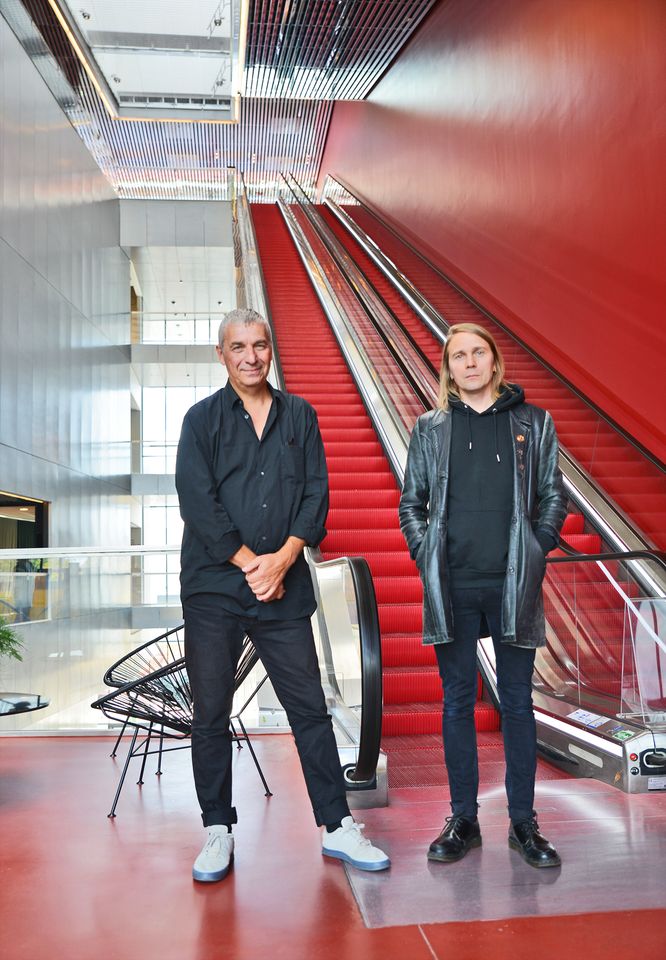 Peder Bjurman, konstnär och regissör, och Christian Hutchinson-Berg, musiker och kompositör, är konstnärliga ledare och curators för Otherworldly i Uppsala. Foto: Magnus Hörberg