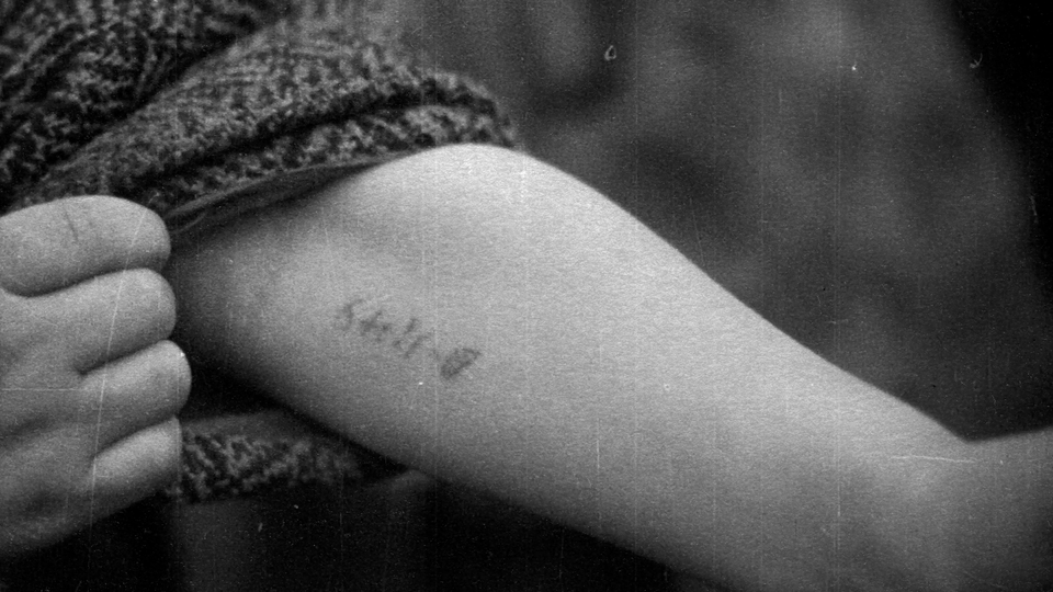 Tatuerat fångnummer