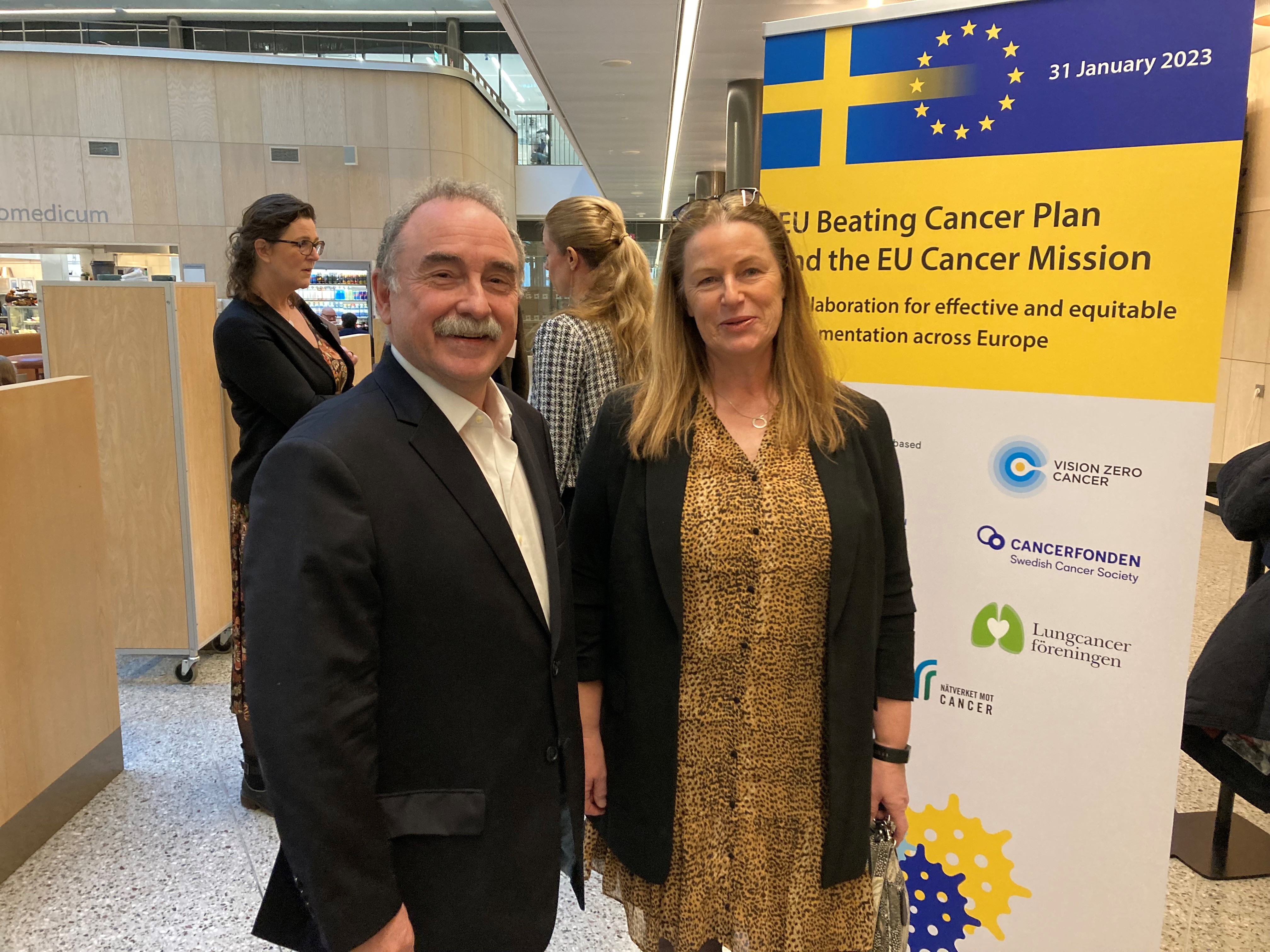Kerstin Sollerbrant, senior expert på Barncancerfonden och Accelerates ordförande Gilles Vassal när han besökte Sverige tidigare i år.