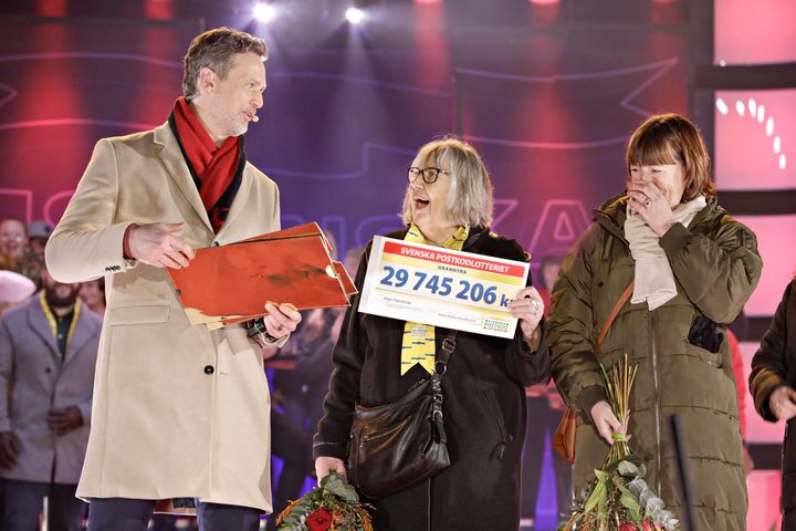 Inga Harström och maken Roger vann 51 miljoner kronor tillsammans i Postkodlotteriets grannyra.