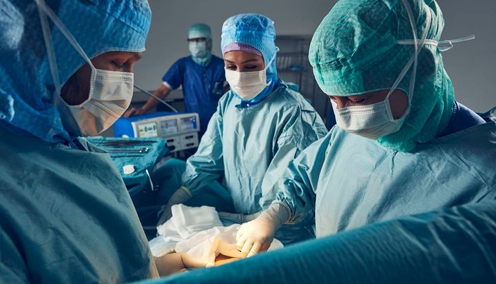 Forskare vid ryggsektionen på Akademiska sjukhuset ska utveckla en datorbaserad modell som ska underlätta beslut om vilka cancerpatienter med metastaser i ryggen som kan ha nytta av operation.