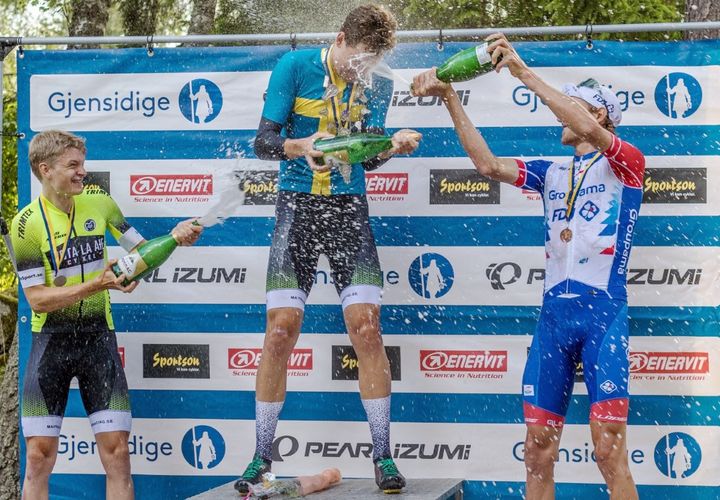 Mycket Pommac på prisutdelning efter 2020 års tempo-SM. I år hålls en samlad SM-vecka.