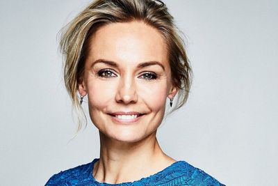 Carina Berg, programledare för Barncancergalan - Det svenska humorpriset. Foto: Magnus Ragnvid/Kanal 5