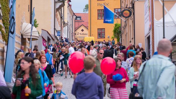 Barncancerfonden är på plats under Almedalsveckan.