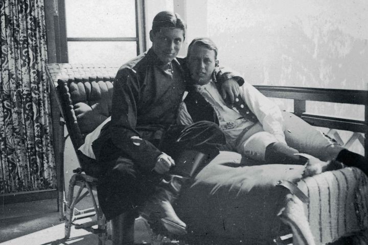 Rolf de Maré och Dmitri från Utställningren ”Bögar. Mötesplatser i en förbjuden tid” på Hallwylska museet. Dansmuseet.