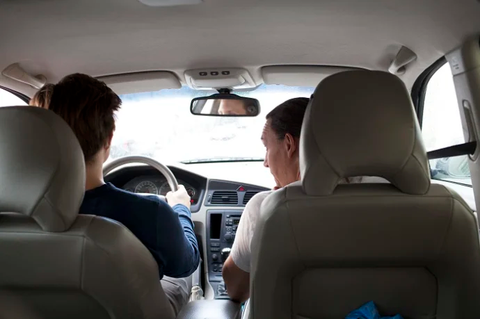 Transportstyrelsen ändrar tillfälligt reglerna för förarprov behörighet B.