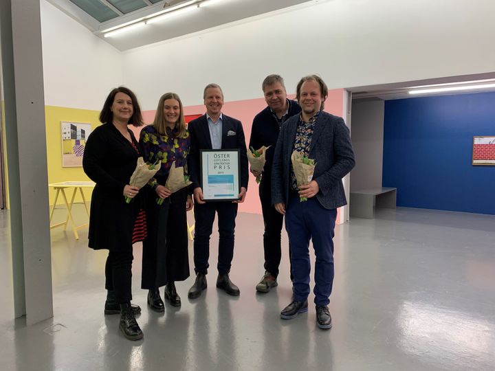 Glada pristagare: Karin Milles, Linda Gårlin, Fredrik Wallin, Dag Johansson och Martin Heidesjö på Norrköpings kommun.