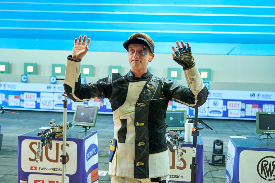 VICTOR LINDGREN NY VÄRLDSETTA