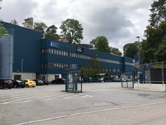 Reningsverket i Henriksdal ska byggas ut. Samtidigt införs ny reningsteknik. Cirka 80 procent av Henriksdals befintliga anläggning ska ersättas med ny teknik. Foto: Catharina Wikström Erlandsson, Stockholm Vatten och Avfall.