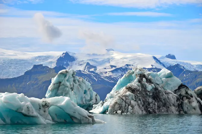 Vatnajökull på Island är en av alla inspelningsplatser för Game of thrones