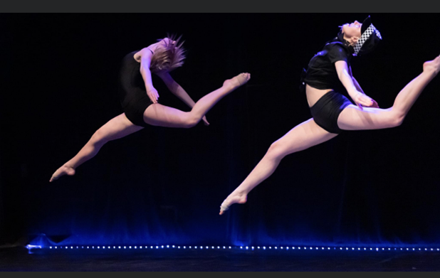 Alicia Jacobsson & Indra Ferm - Modernt Duo, Foto: Renata Kaleta, Dansbilder