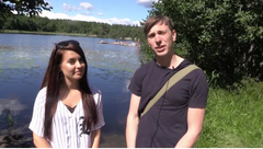 I en av filmerna testar Youtube-profilerna Random Making Movies och Anty hur mycket folk är beredda att göra för att få bort skräpet från naturen.