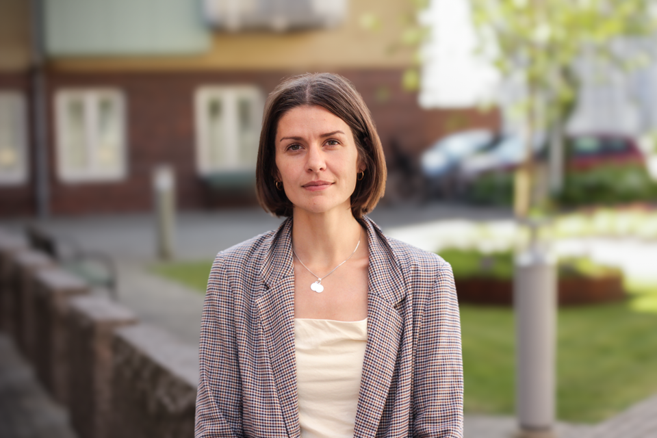 Jennifer Andersson Wackfelt, jurist och enhetschef