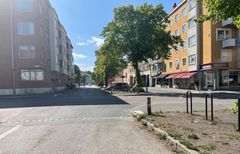 En del av Kanalgatan i centrala Jönköping, från parkeringen vid Östra Torget till Ulfsparregatan, ska omvandlas och få bussfiler för att undvika de två 90-graderssvängarna öster om Östra centrum.