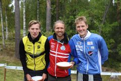 Gustav Bergman, OK Ravinen, vann långdistans-SM före Emil Svensk, Stora Tuna och Anton Johansson, OK Orion. Bild: Caroline Karlsson