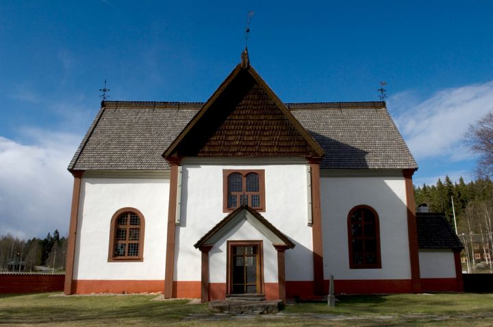 Älvros gamla kyrka är en av flera kyrkor som biskopen kommer att besöka under veckan. Foto: Ikon/Svenska kyrkan