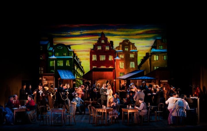 Solister och Kungliga Operans kör. Foto: Markus Gårder.