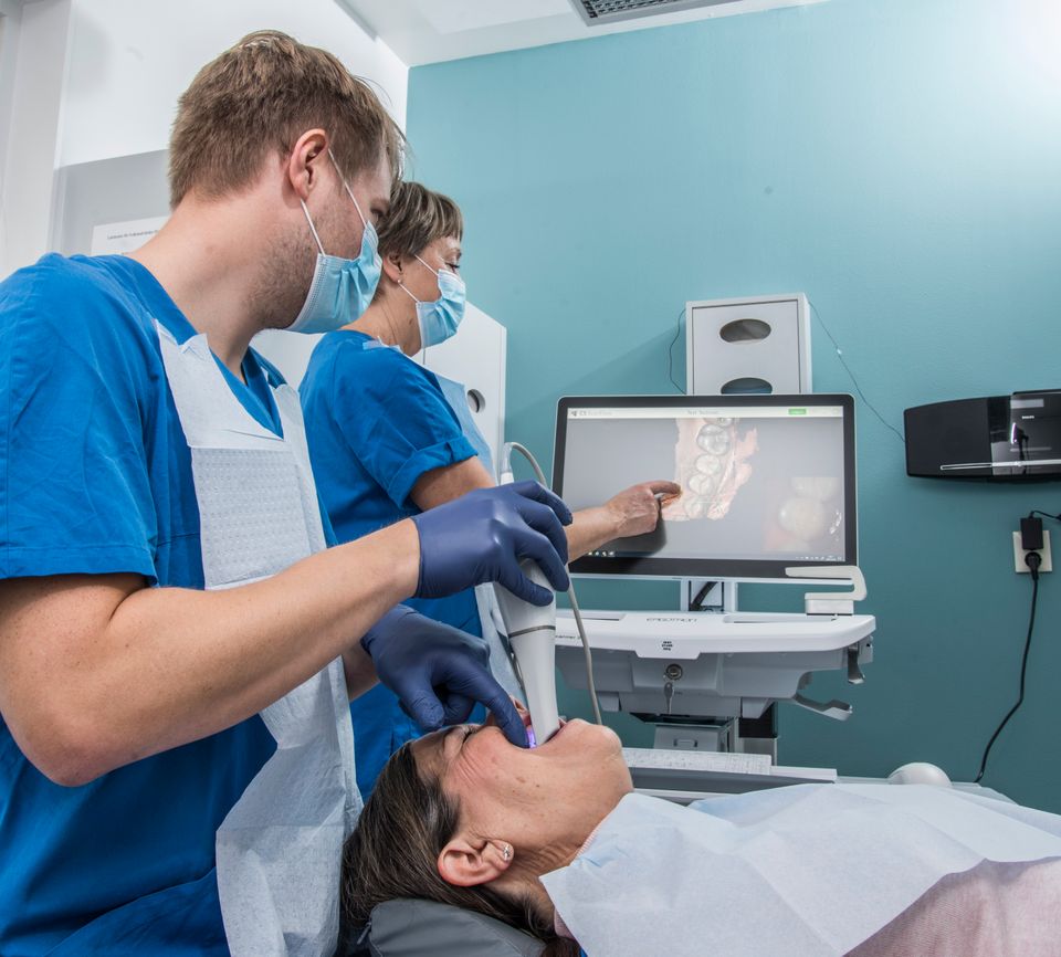 Digital intraoral skanner