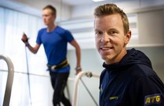 Fredrik Uusitalo, förbundskapten för paralängd- och skidskyttelandslaget, får nu rita om planerna för säsongen 2021.