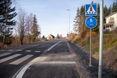 Den nya gång- och cykelvägen tar vid där tidigare GC-väg slutade vid Kurvgränd i Ås.