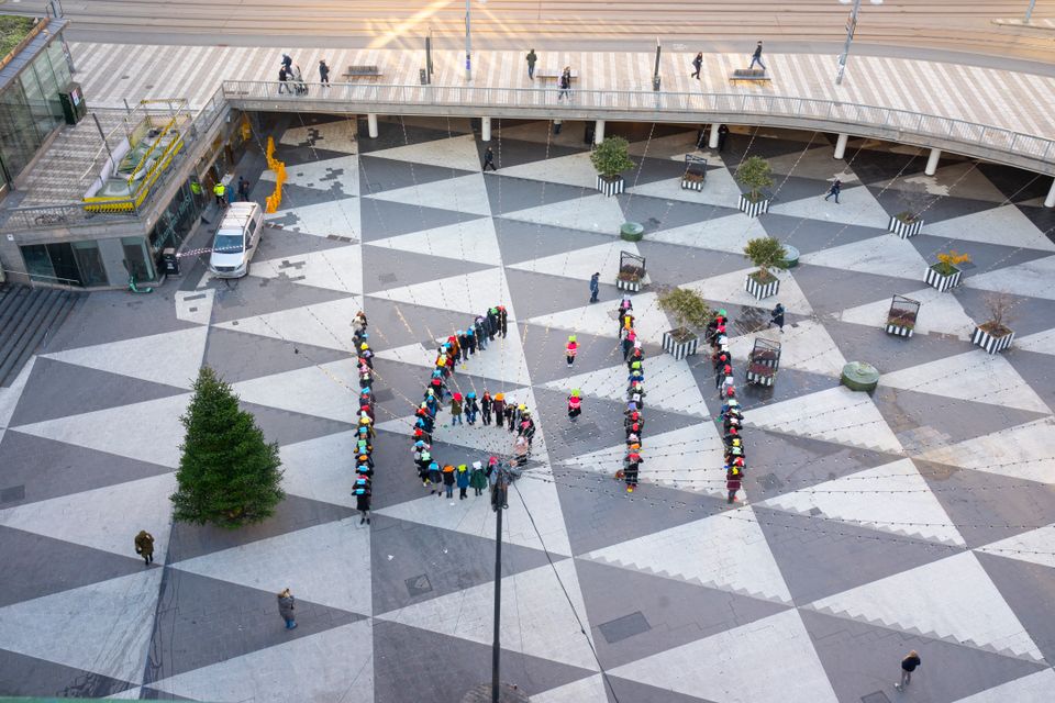 Lön hela dagen 17 november liggande