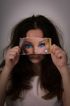The socially constructed idea of beauty. Foto: Sara Karlsson, Per Brahegymnasiet.