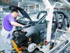 Vid fabriken i Zwickau är det cirka 8 000 personer som är verksamma med tillverkningen av den nya generationen elbilar.