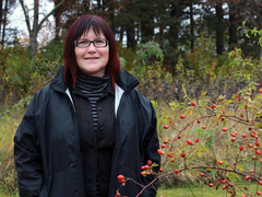 Doktorand Eva Emmoth, SVA och SLU, har studerat metoder för att minska virussmitta som används i samband med mat- och avfallshantering. Foto: Mikael Propst/SVA