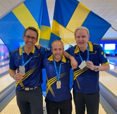 Martin Larsen, Markus Jansson och Mattias Wetterberg tar EM-silver i 3-manna.