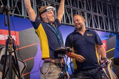 Vid det första VM i drone racing vann Oscar Nilsson från Malmö JVM guld och var med i det svenska seniorlaget som vann VM silver. Nu hoppas han vinna VM guld för seniorer. 