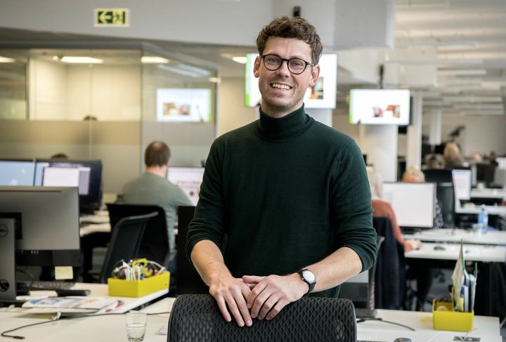 Eivind Hjertholm Fiskerud blir projektledare för News Medias övergripande AI-satsningar i mediehusen i Sverige och Norge. Foto:  Rune Sævig/Bergens Tidende