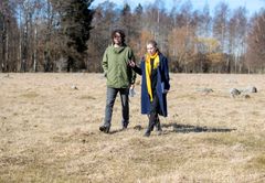 Axel Lindén intervjuas av Aftonbladets kulturchef Karin Pettersson. Foto: Stefan Jerrevång/Aftonbladet