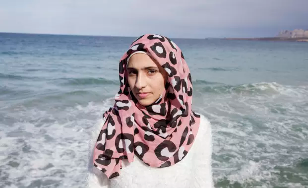 Doaa Al Zamel var en av få överlevande när en båt med 500 flyktingar förliste på Medelhavet. Foto: UNHCR / Elena Dorfman
