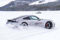 Porsche Sveriges förarutvecklingsprogram inleddes med traditionsenlig kickoff under Porsche Ice Experience i Arvidsjaur. Rutinerade instruktörer coachar en ny generation unga racerförare som har siktet inställt på en framgångsrik elitkarriär med Porsche.