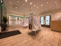 Optikerkedjans nya inredningskoncept invigs nu i butiken i Norrköping. Foto: Specsavers