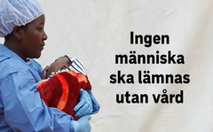 Ingen människa ska lämnas utan vård, är Musikhjälpens tema 2020. Rachel Kahindo i Kongo, själv ebolaöverlevare, vårdar ebolasmittade barn i Kongo. Foto: Baz Ratner / TT / Reuters