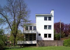 Haus Auerbach i Jena, Thüringen. Huset ritades 1924 av Bauhausgrundaren Walter Gropius. FOTO: Jena Kultur/Frank Müller